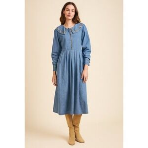 Women's Vintage Dress Denim Floral Embroidered Cottage Peter Pan Collar Western